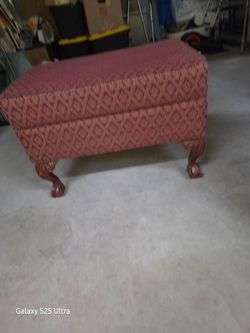 Comfy cushy ottoman  $10