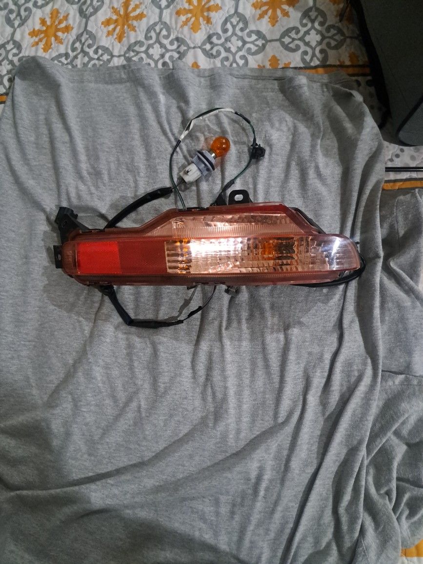 2008-17 Infiniti QX50 RIGHT Indecator Light With Harness 