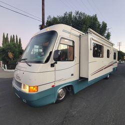 MOTORHOME CRUISE MASTER CHEVOROLET AÑO 1998