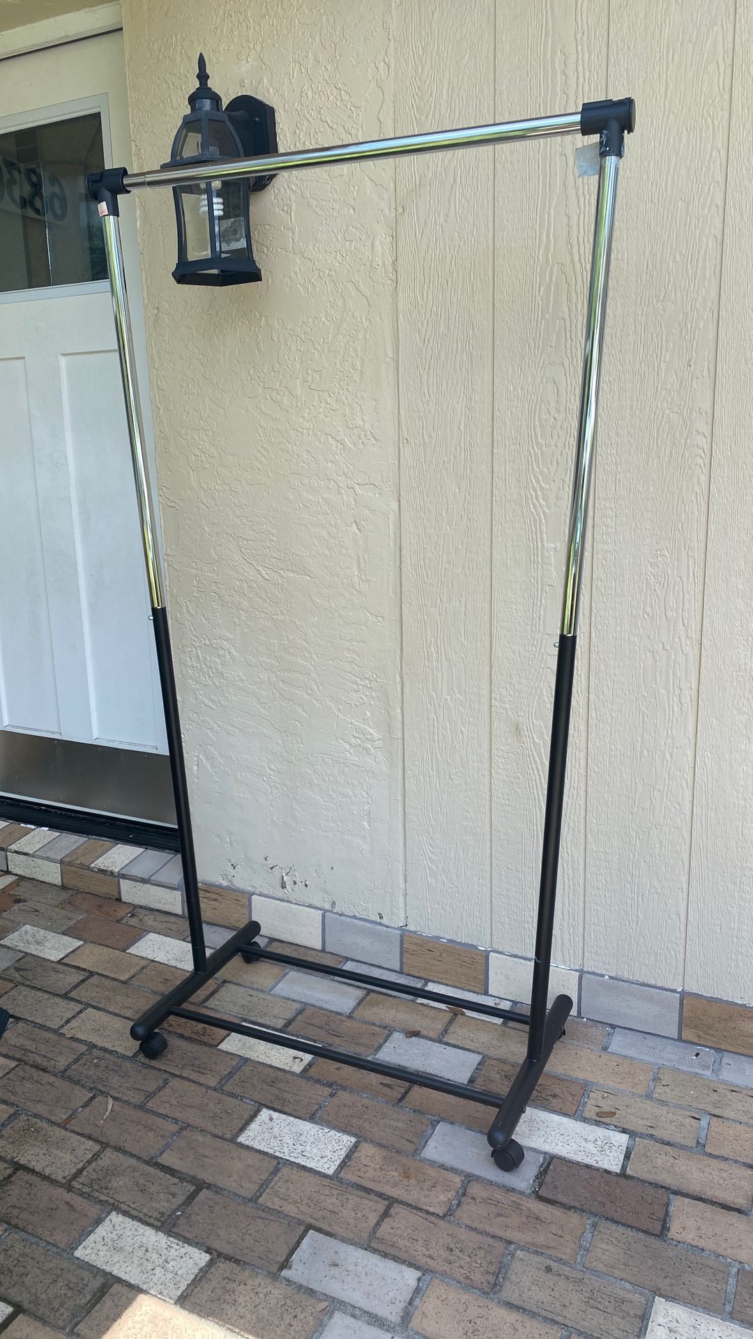 Clothes rack $5