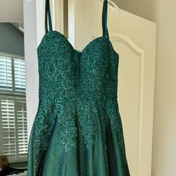 Formal Dress/ Gown/Prom/Bridesmaid - Emerald Greens With Appliqué 