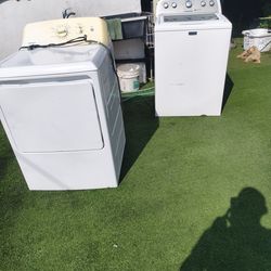 Lavadora y secadora  maytag