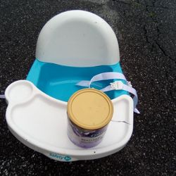 Child Feeding Chair +Enfamil. 20.00