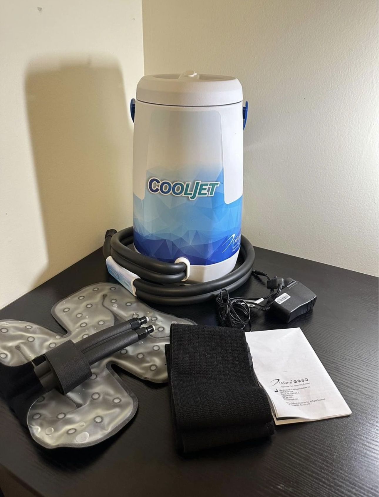 CoolJet Cold Therapy Unit by DeRoyal T800.
