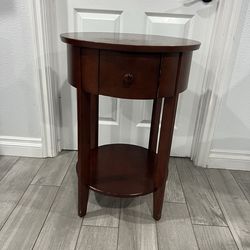 Round End Table