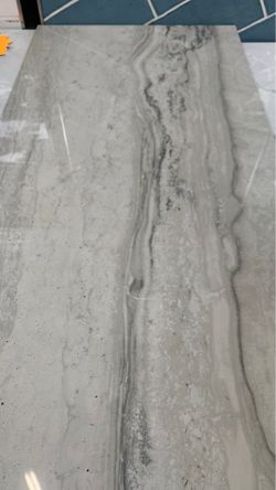 Porcelain tile