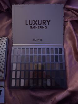 Ucanbee Luxury Gathering Eyeshadow Palette
