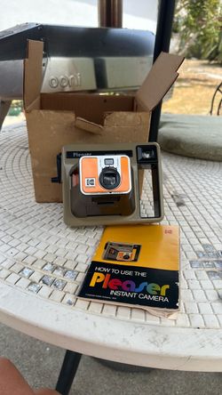 Kodiak Pleaser Instant Camera