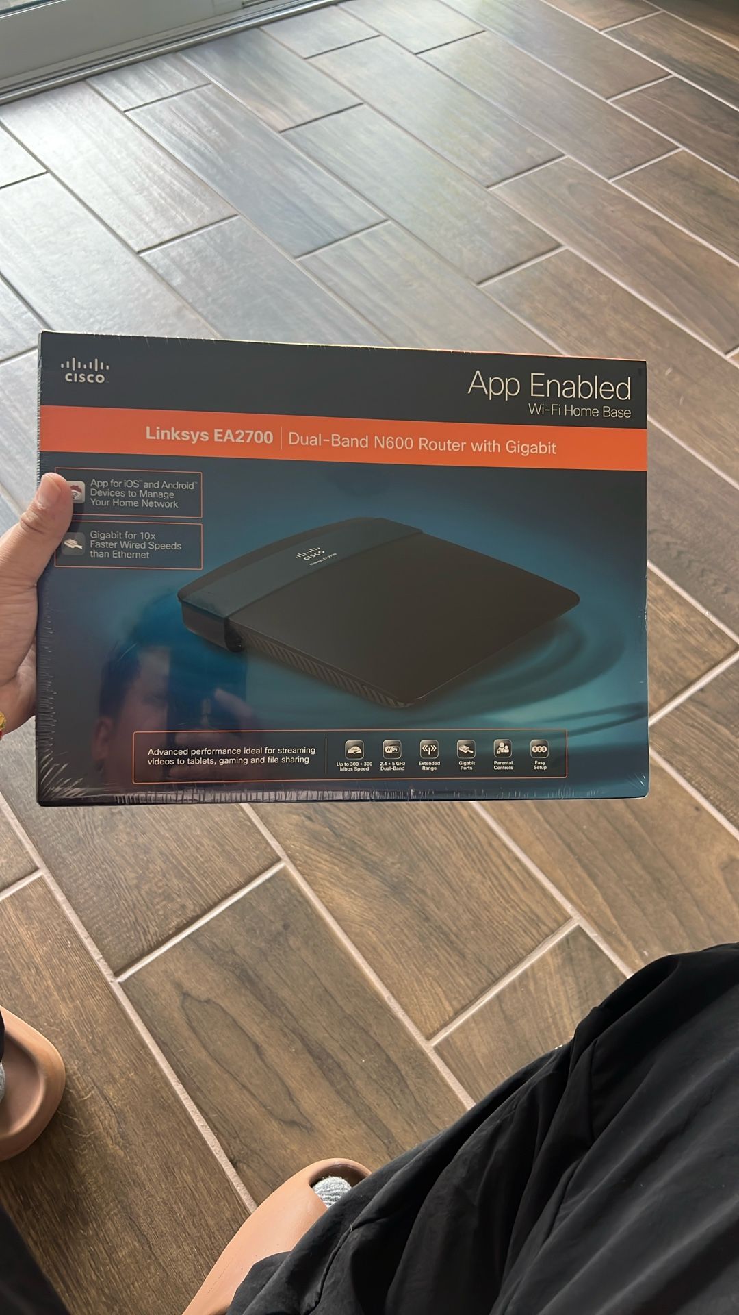 cisco linksys ea2700 router