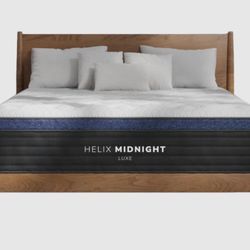 QUEEN COOLING 13.5" Mattress BRAND NEW