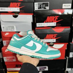 Nike Dunk Low Glow Green size 11.5 USED