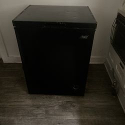 Arctic King Deep Freezer