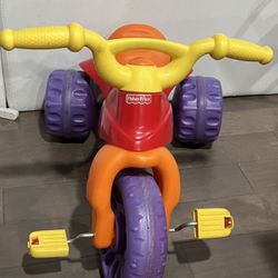 tricycle Fisher Price bicycle