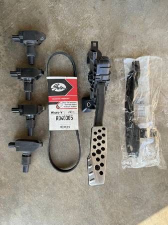 ► Mazda RX8 Ignition Coils, Aluminum Gas Pedal, New Serpentine Belt, Driver Front Door Handle