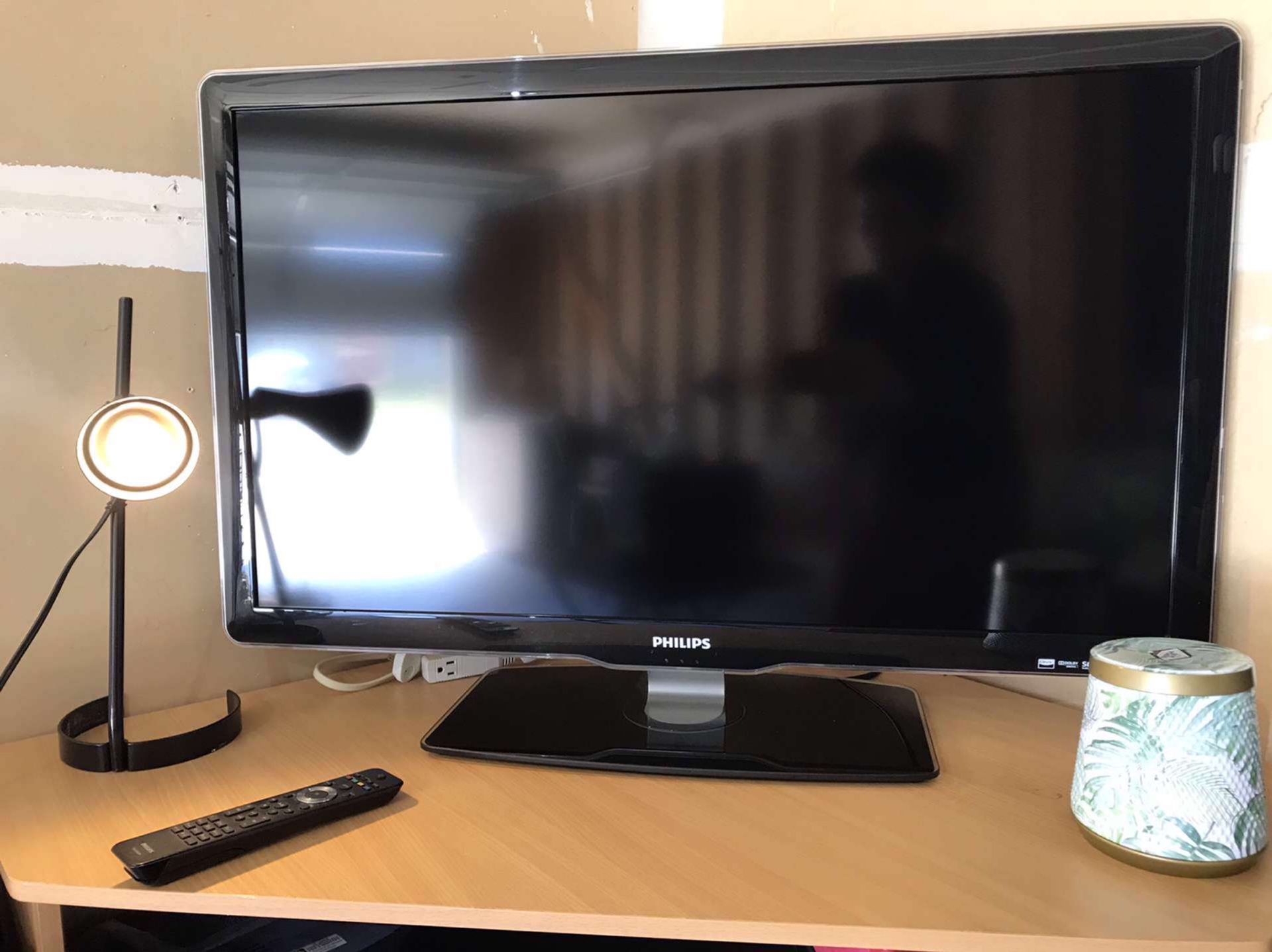 Tv With Remote