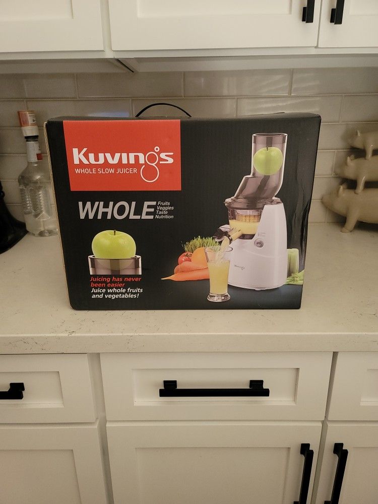 Brand New Kuvings Whole Slow Juicer And Sorbet Maker