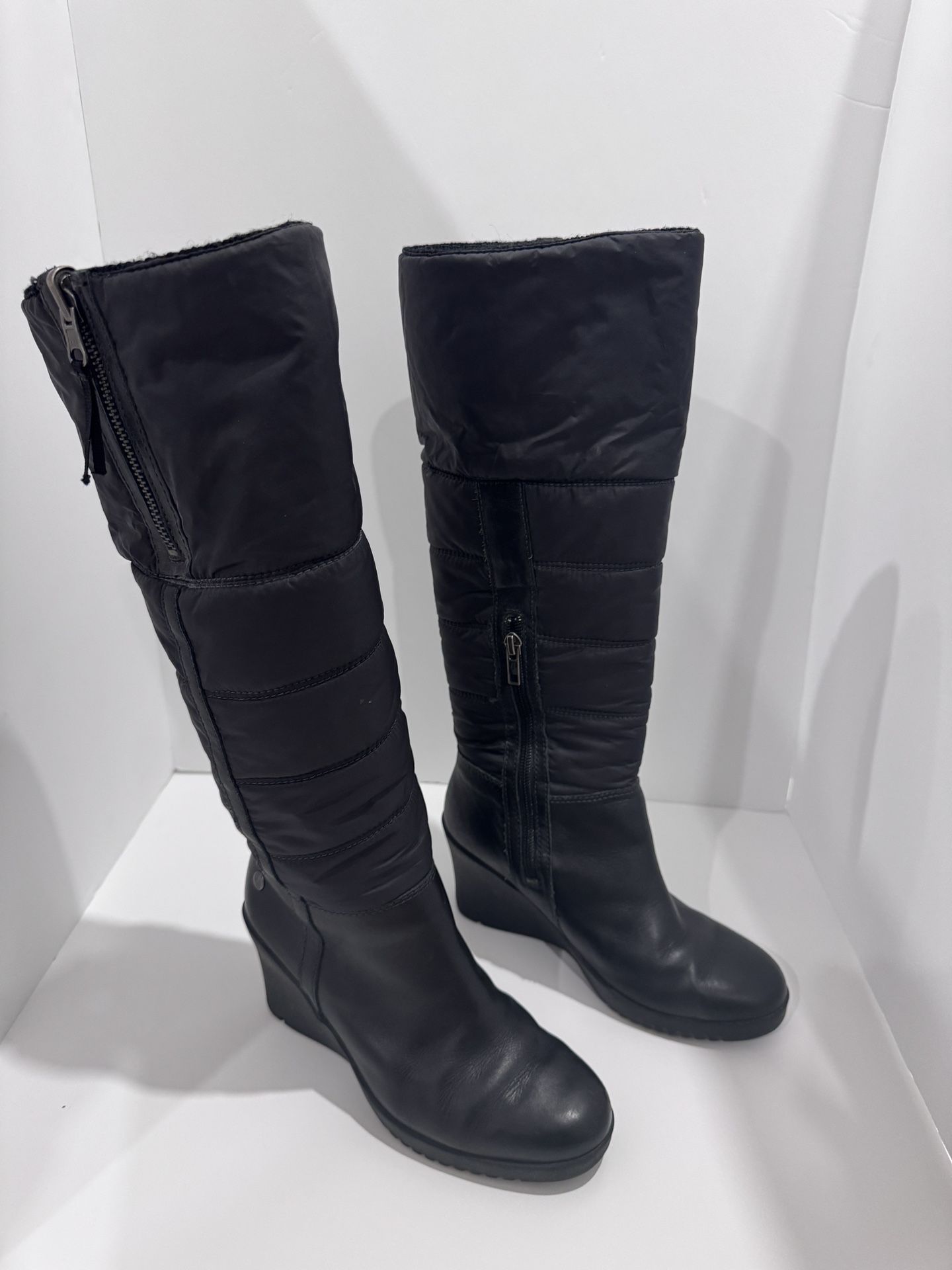 UGG BOOT SIZE 6