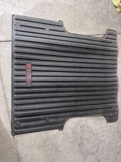 2024 Toyota Tundra Platinum 5.5 ft Bed Mat