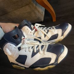 Size 9 Jordan 6s