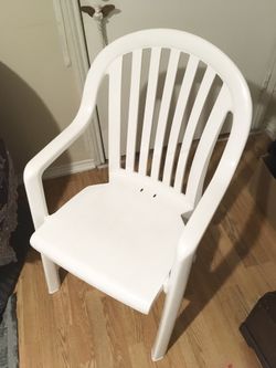 Set of 4 Grosfillex Miami White Lowback Stacking Resin Armchair