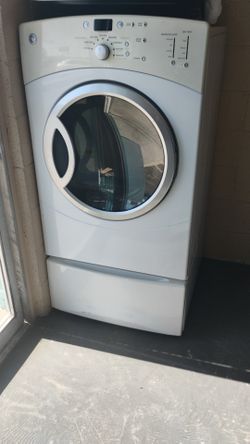 Like new GE gas dryer
