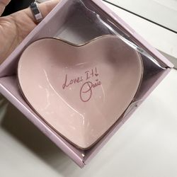 Paris Hilton “Love It! Paris” Trinket Dish
