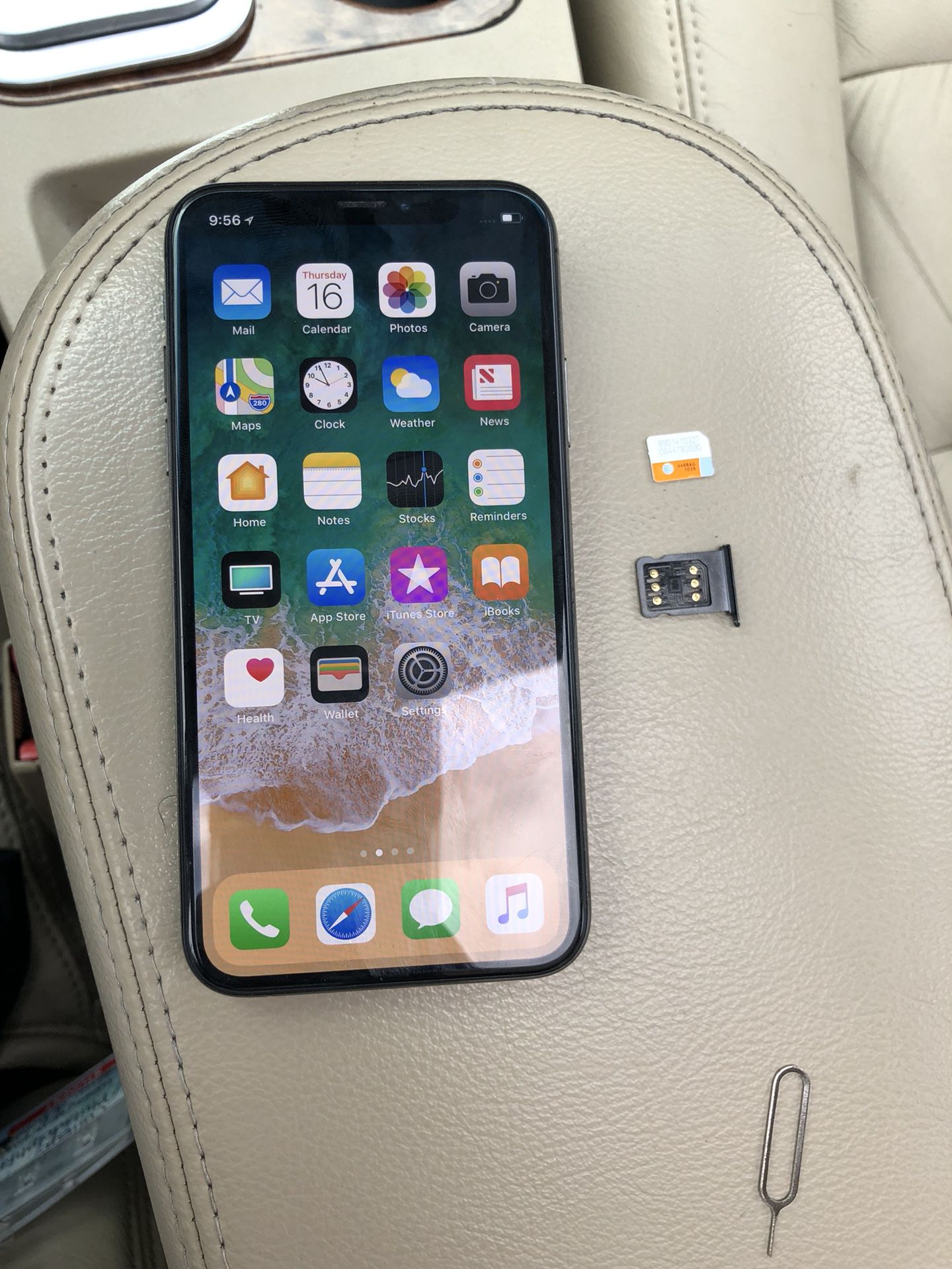 iPhone X 64GB Unlocked with turbo sim $600 firm will work for all carriers!!!