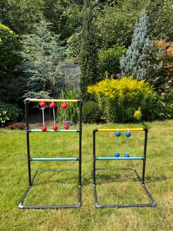 Ladder toss ball game