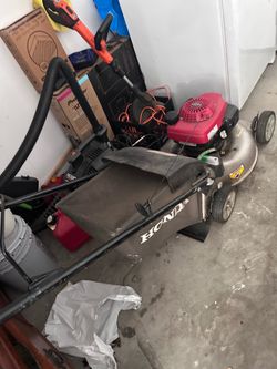 Gas lawnmower