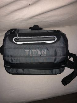 Titan foldable ice chest