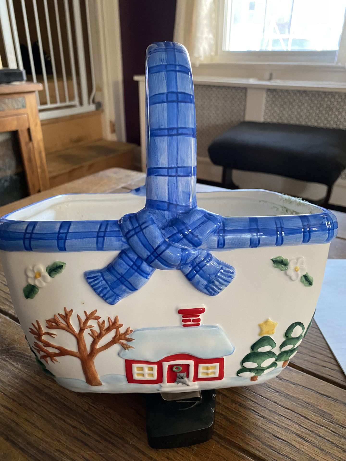 Christmas ceramic basket