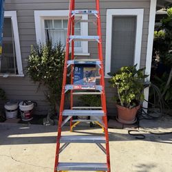 Ladder 8 feet eet fiberglass