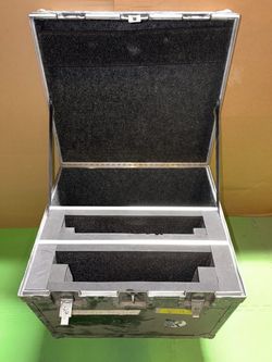 Custom lockable road case with wheels, fully lined