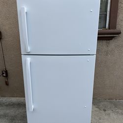3 MONTHS WARRANTY 30x30x66 INSIGNIA FRIDGE WHITE 18cuft