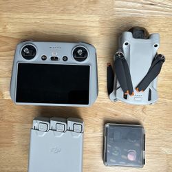 DJI Mini 3 Pro Fly More Combo