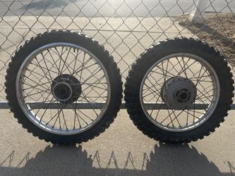 81-82 Kawasaki KX80 Wheels