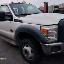 2015 Ford  F550 For Parts 