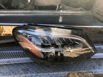Mercedes Benz Right Headlight