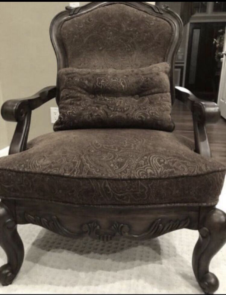 Two accent chairs! Must see!!