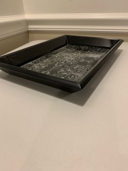 Black decorative tray with silver glitter