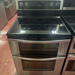 Whirpool Double Oven Stove/ Estufa Whirpool