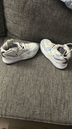 Nike Kyrie Infinity Size 5.5Y