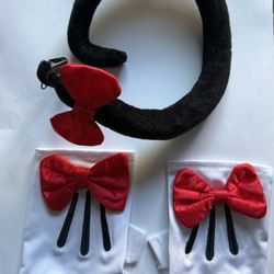 Minnie Mouse gloves and tail Red Bow