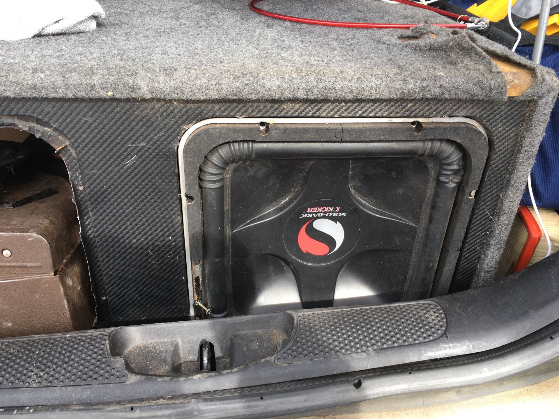 Kicker solobaric subwoofer