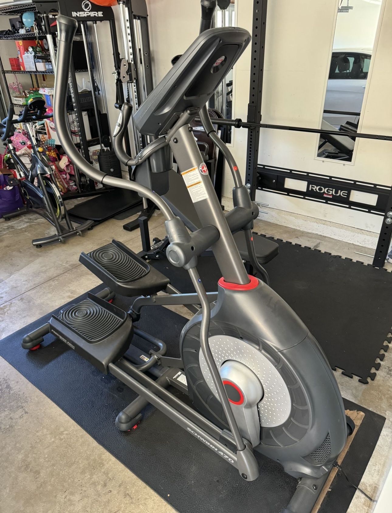 Schwinn 470 Elliptical Machine. Cardio