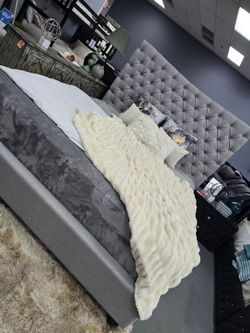 ✨️ King, Cal King, Queen Bed Frame ✨️ Furniture Sectionals, Bedrooms, Dining Avail