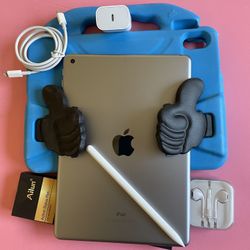 Apple IPad 6th Generation (9.7” Retina / Touch ID) 32GB with kids protective case, Pen & Accessories 