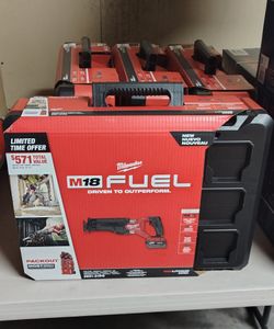 Milwaukee
M18 FUEL18V Lithium-Ion Brushless Cordless SAWZALL Reciprocating Saw with PACKOUT Tool-Box, (1) 5.0 Battery, and Charger