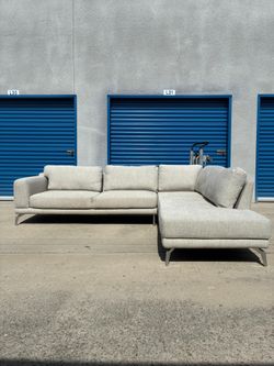 Midcentury Modern Sectional Couch 🛻Delivery Available🛻