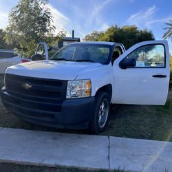 $$ 2011 CHEVY SILVERADO $$